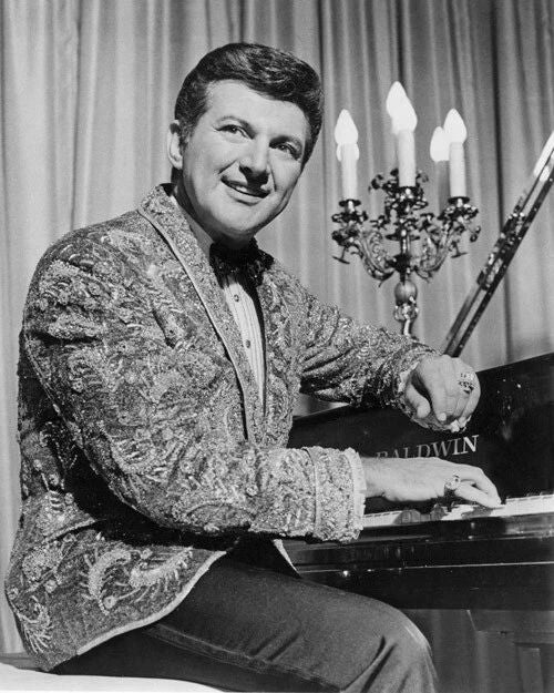 Piano Player Liberace Glossy Photo Pop Music Print Las Vegas Portrait