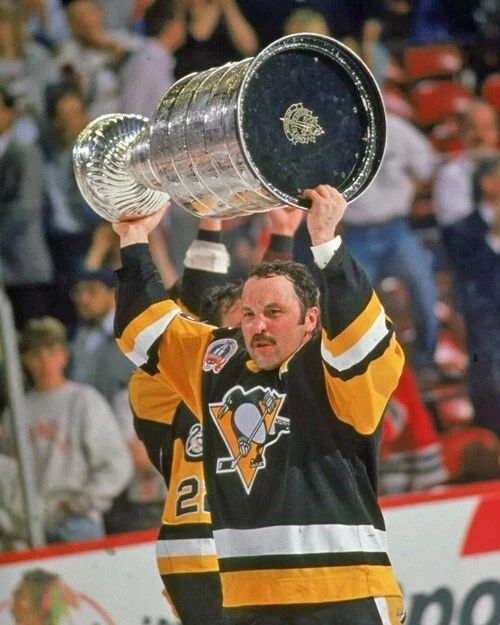 Pittsburgh Penguins Bryan Trottier Glossy Keychain 1992 Stanley Cup Keychain