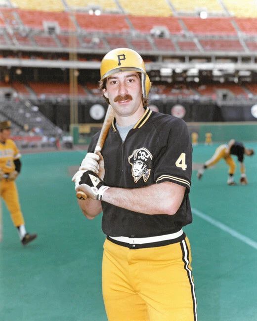Pittsburgh Pirates Dale Berra Glossy Keychain Baseball Keychain