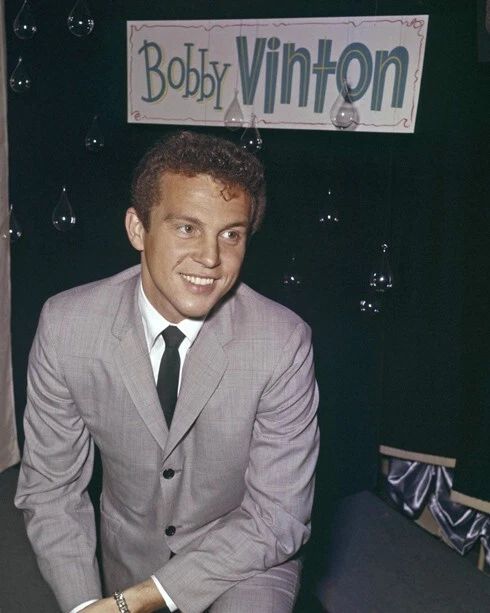 Pop Singer Bobby Vinton Glossy Keychain Music Print Lounge Singer Keychain 1