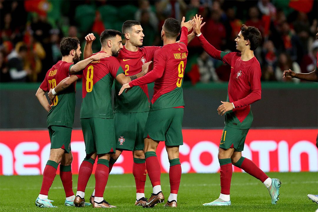 Portugal National Football Team World Soccer Fans 2022 Jigsaw Puzzle