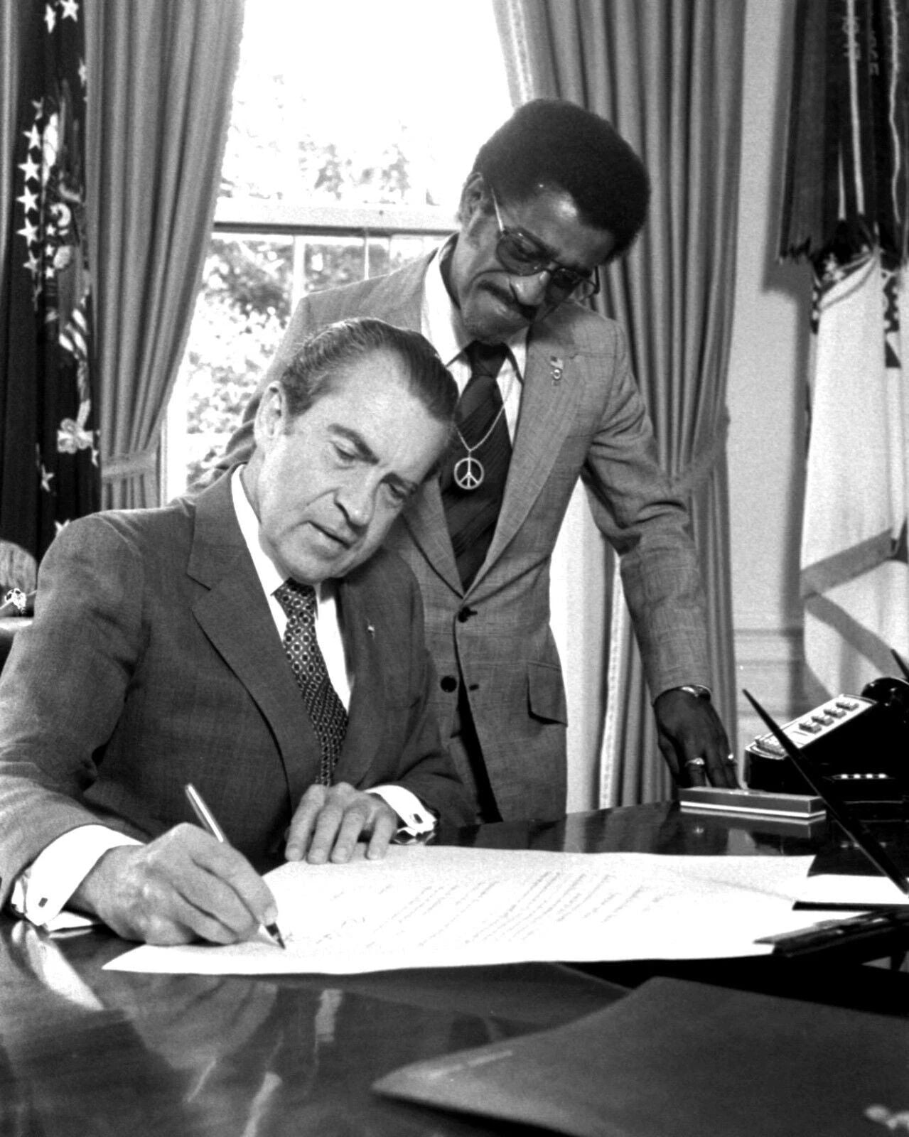 President Richard Nixon With Sammy Davis Jr. Oval Office Magnet Magnet