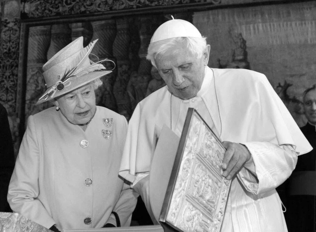 Queen Elizabeth Pope Benedict Xvi Classic Picture Photo Print