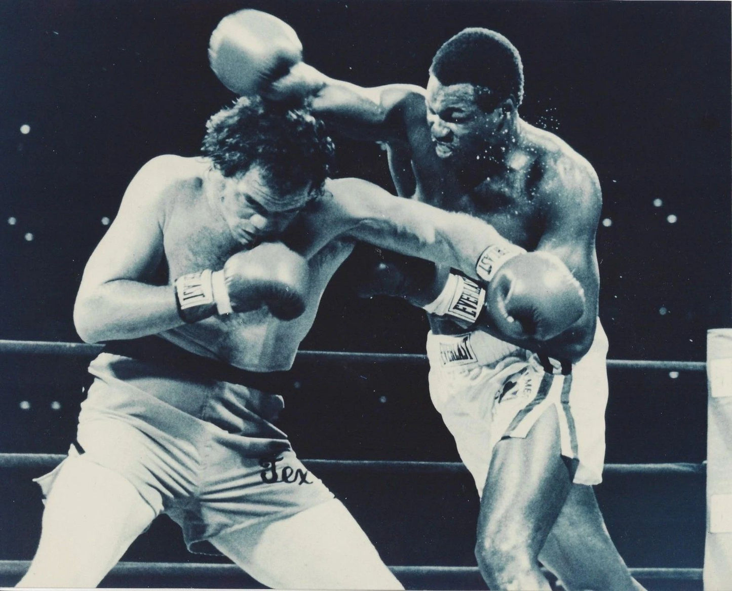 Randall Tex Cobb Vs Larry Holmes Photo Boxing Picture