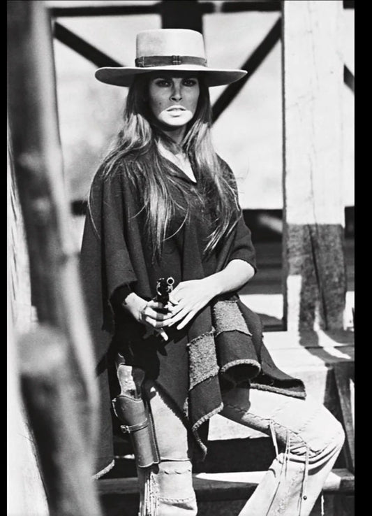 Raquel Welch As Hannie Caulder Movie Publicity Picture Keychain Print 8 X 10