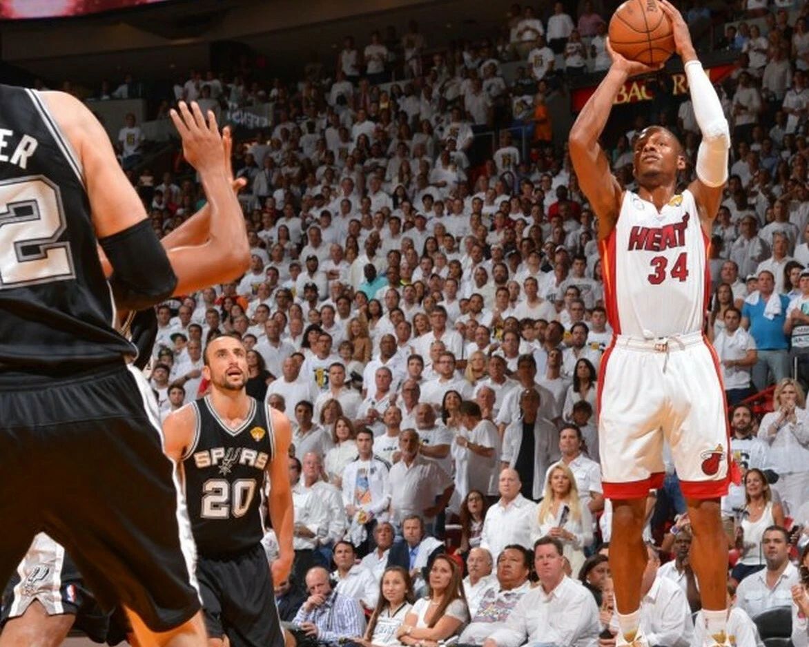 Ray Allen Photo Miami Heat Basketball Nba Jump Shot 300 Piece Jigsaw Puzzle
