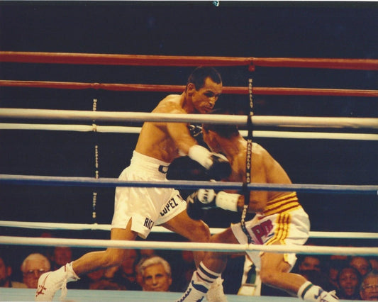 Ricardo Finito Lopez Keychain Boxing Picture Connecting With Right
