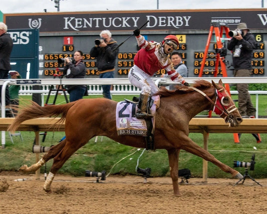 Rich Strike Keychain Horse Racing Picture Victory