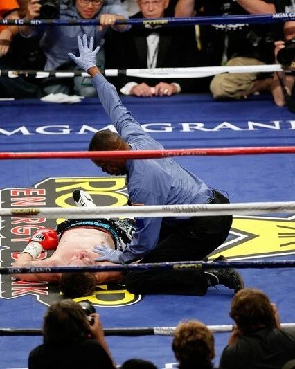Ricky Hatton Photo Boxing Picture Vs Manny Pacquiao