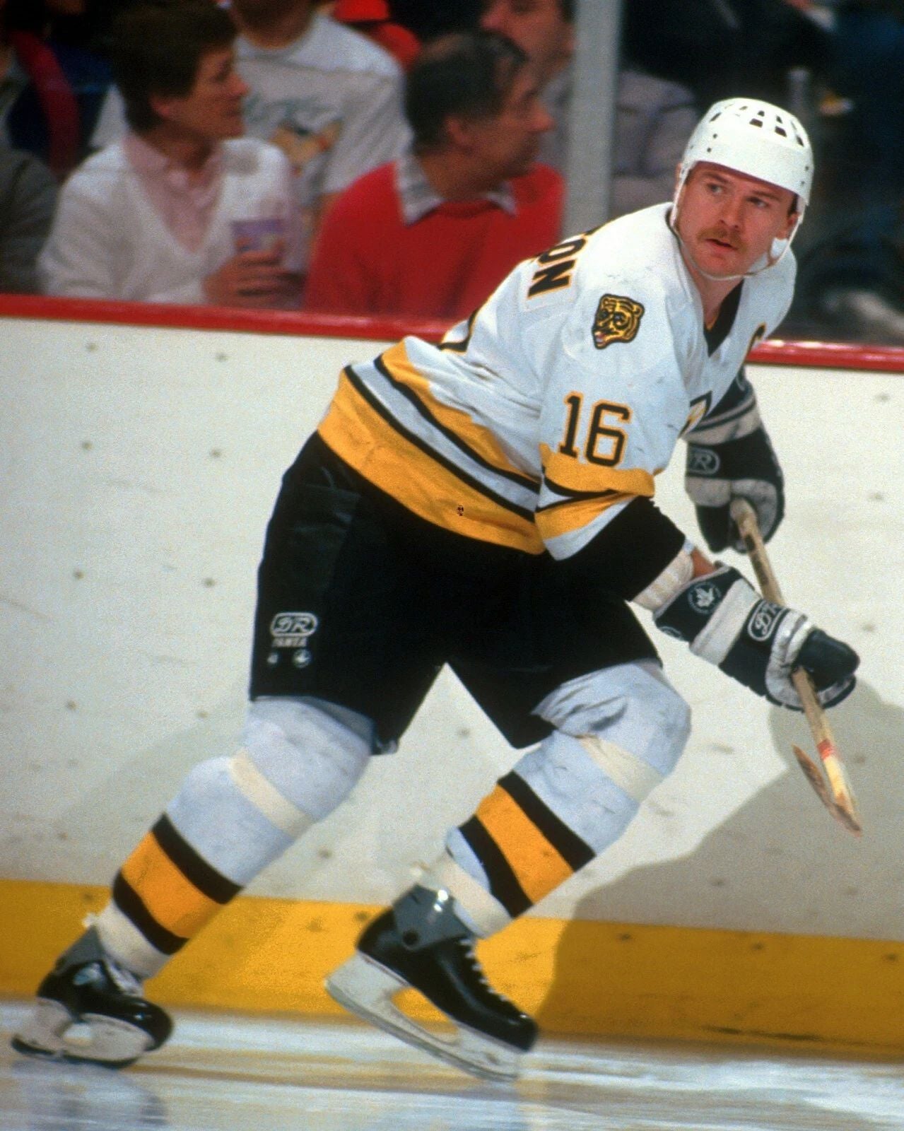 Rick Middleton Photo Hockey Boston Bruins Nhl Skating 300 Piece Jigsaw Puzzle