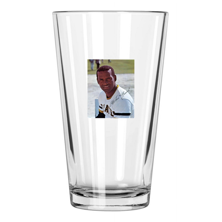 Roberto Clemente Pittsburgh Pirates Portrait Baseball Pint Beer Drinking Glass