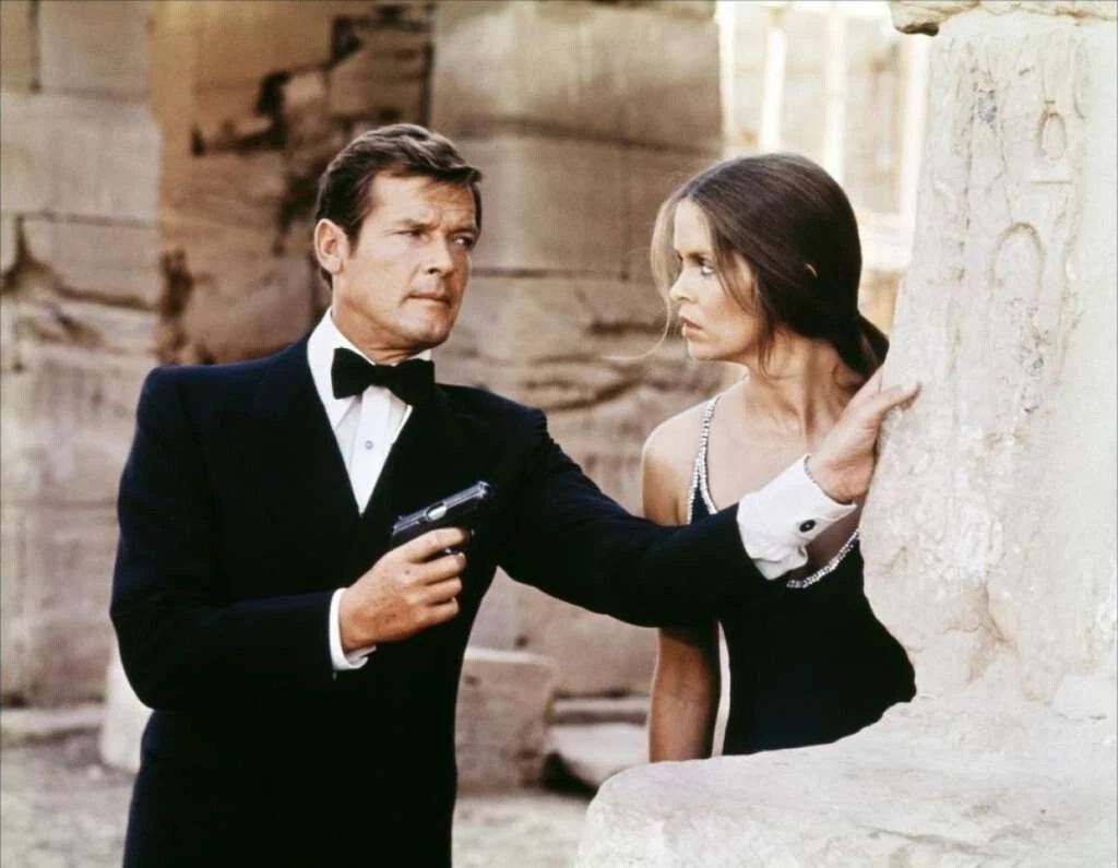Roger Moore Barbara Bach The Spy Who Loved Me Publicity Picture Keychain