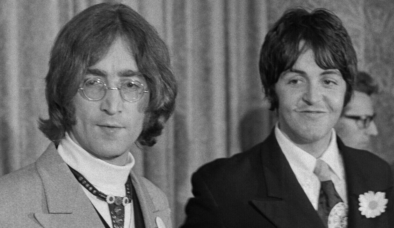 Rock Band The Beatles Paul Mccartney John Lennon 1968 Picture Photo