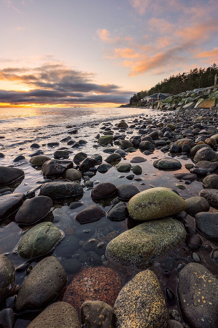 Rocky Seashore During Golden Hour Art Wall Decor Jigsaw Puzzle