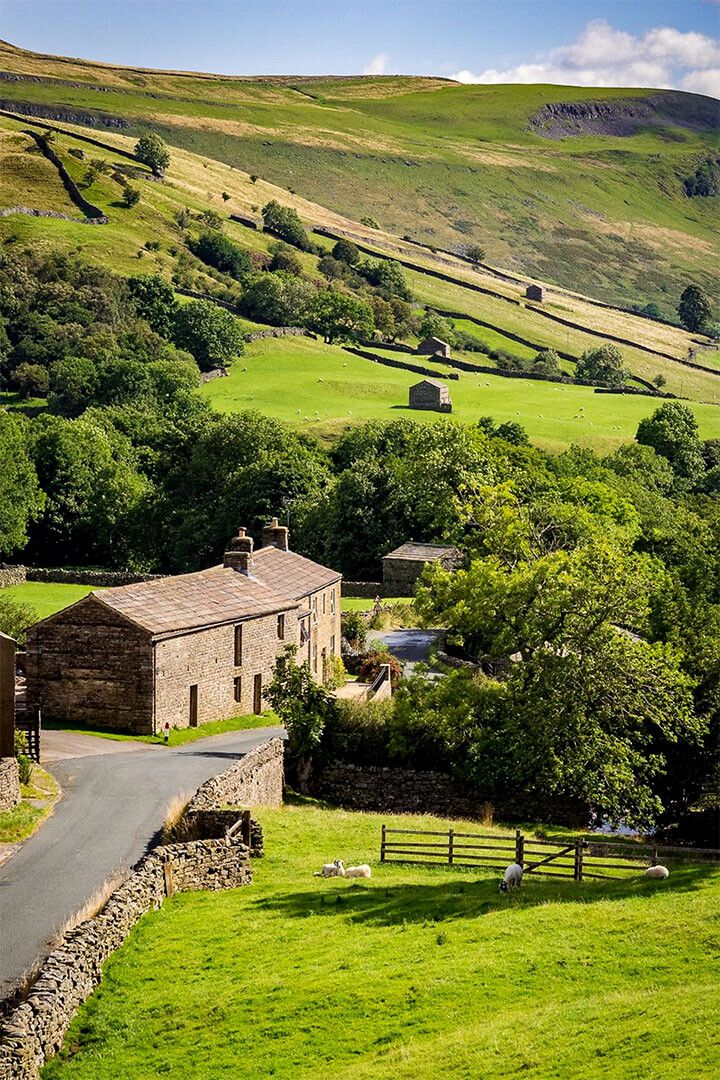 Rolling Yorkshire Farmland Farming Painting Jigsaw Puzzle