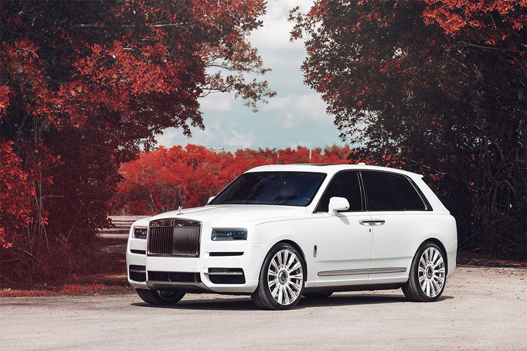 Rolls Royce Cullinan Sports Car Expensive Car Jigsaw Puzzle