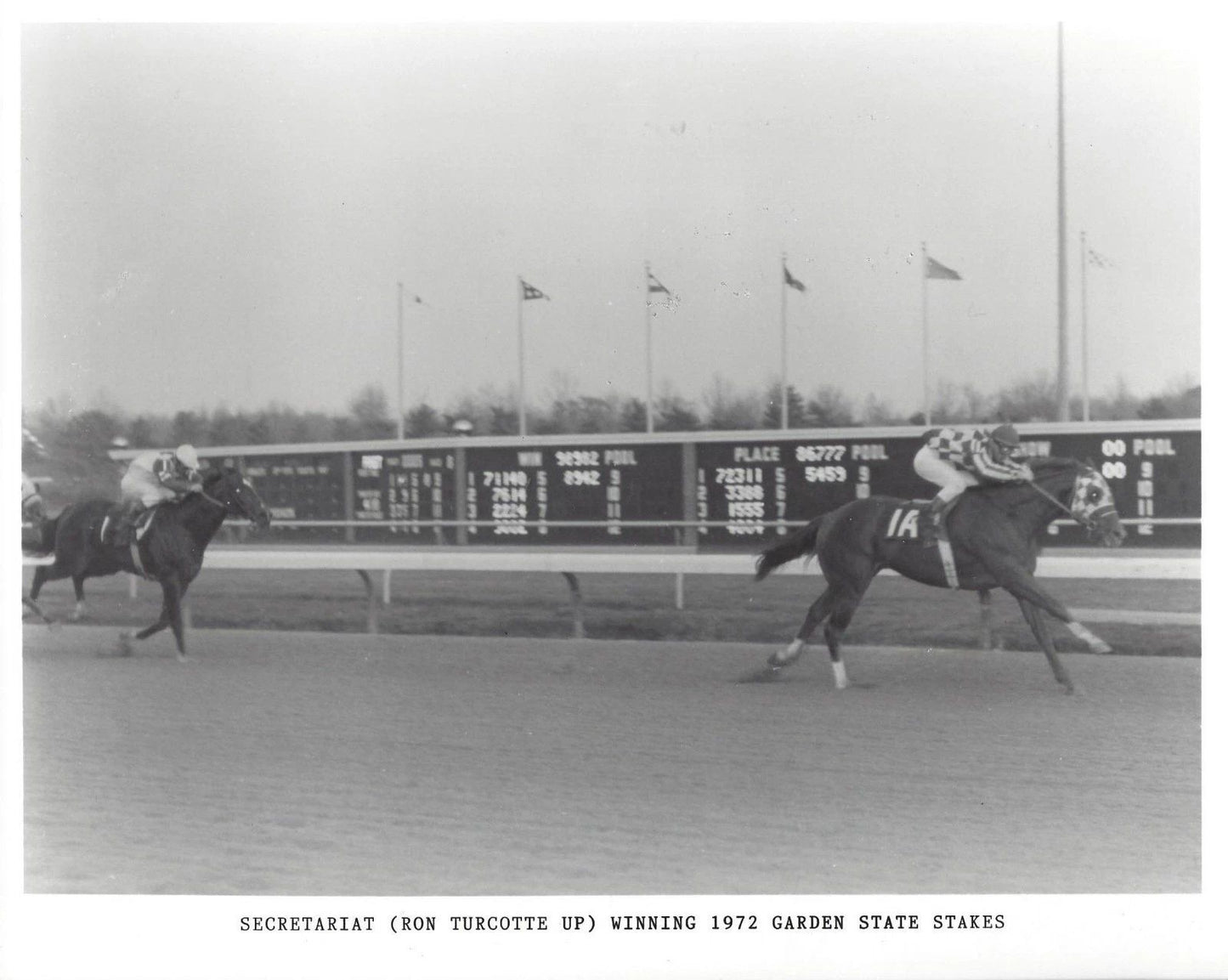 Secretariat Keychain Horse Racing Picture Jockey Ron Turcotte Garden Stakes
