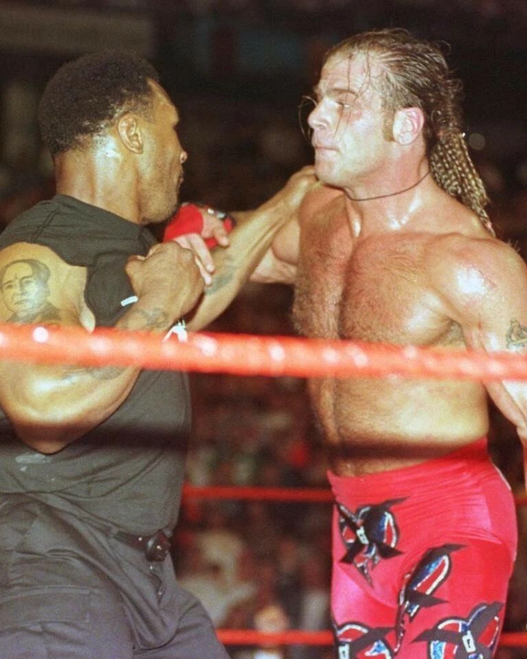 Shawn Michaels Vs Mike Tyson Keychain Wrestling Picture