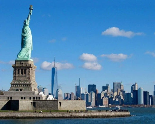 Statue Of Liberty And World Trade Center Glossy Keychain Manhatten Keychain