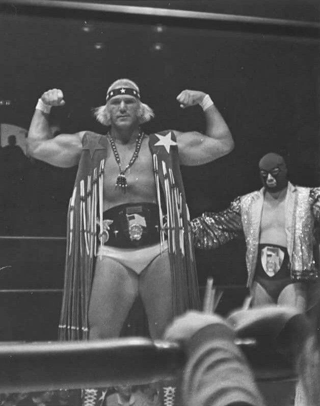 Superstar Billy Graham Photo Wrestling Picture Wwf Bw 300 Piece Jigsaw Puzzle