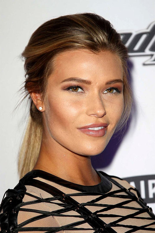 Samantha Hoopes Celebrity Beauty Model Artist Jigsaw Puzzle