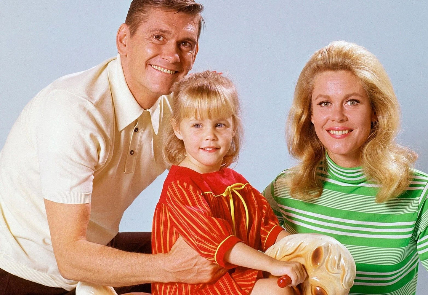 Samantha Tabitha & Darrin Stevens From Bewitched Print 300 Piece Jigsaw Puzzle