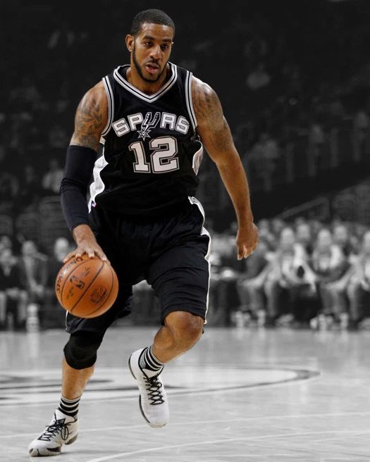 San Antonio Spurs Lamarcus Aldridge Glossy Photo Nba Spotlight Poster Print