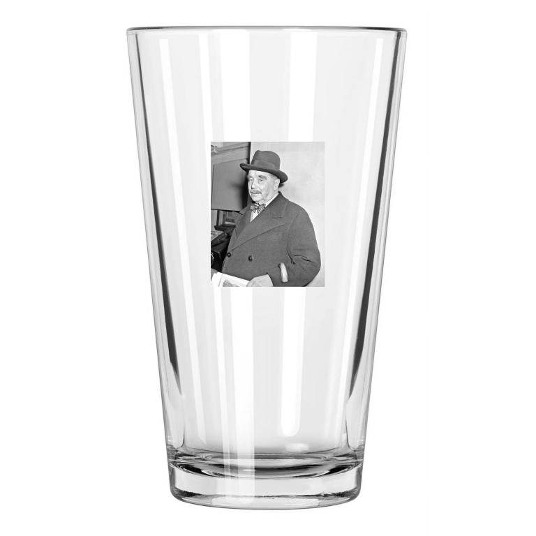 Science Fiction Writer H. G 1. Wells Photo Novel Author Pint Beer Drinking Glass