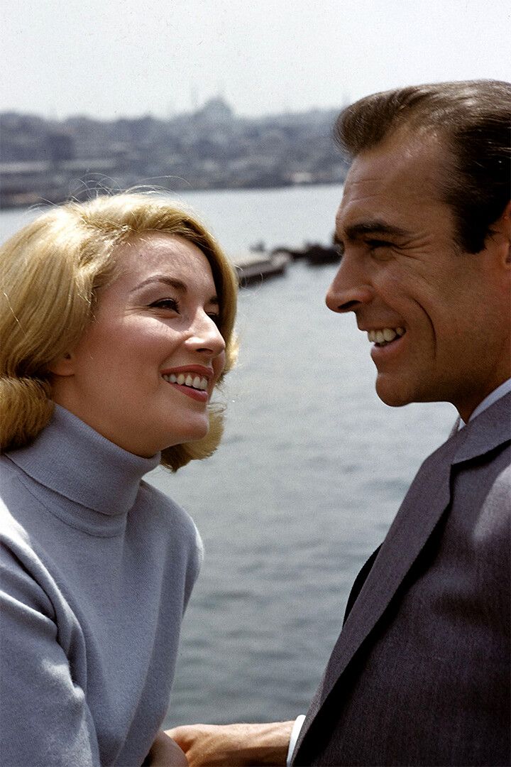 Sean Connery And Daniela Bianchi In From Russia With Love Jigsaw Puzzle
