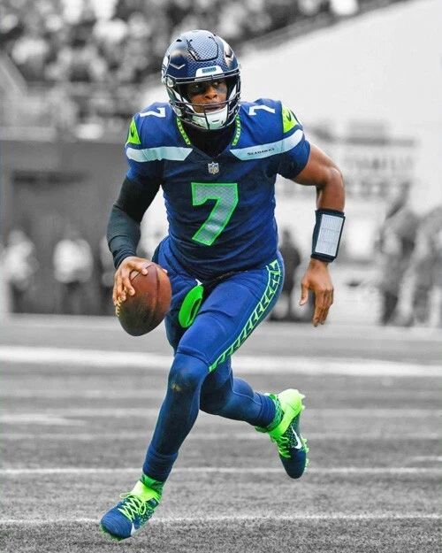 Seattle Seahawks Geno Smith Glossy Keychain Spotlight Football Keychain