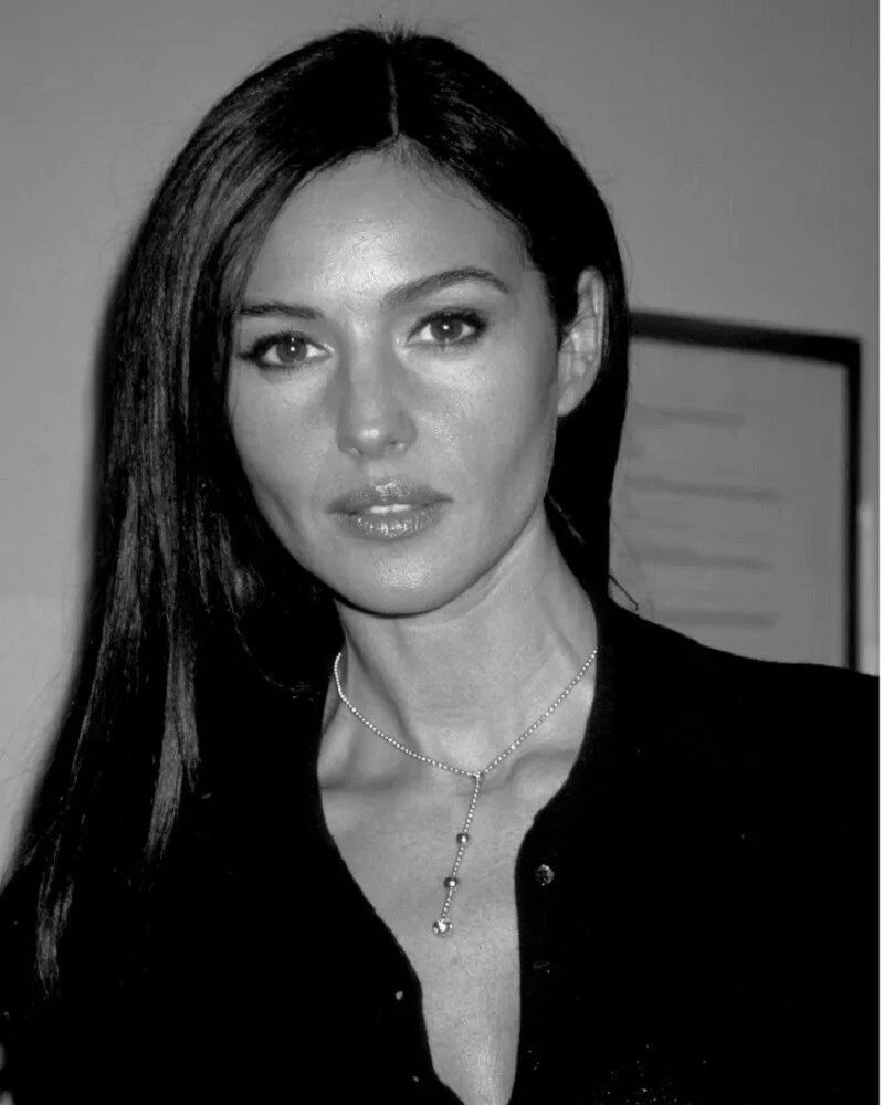 Sexy Actress & Model Monica Bellucci Publicity Picture Poster Photo