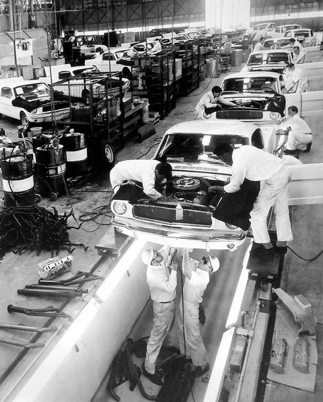 Shelby Mustang Classic Car Manufacturing Factory Assembly Line Picture Photo