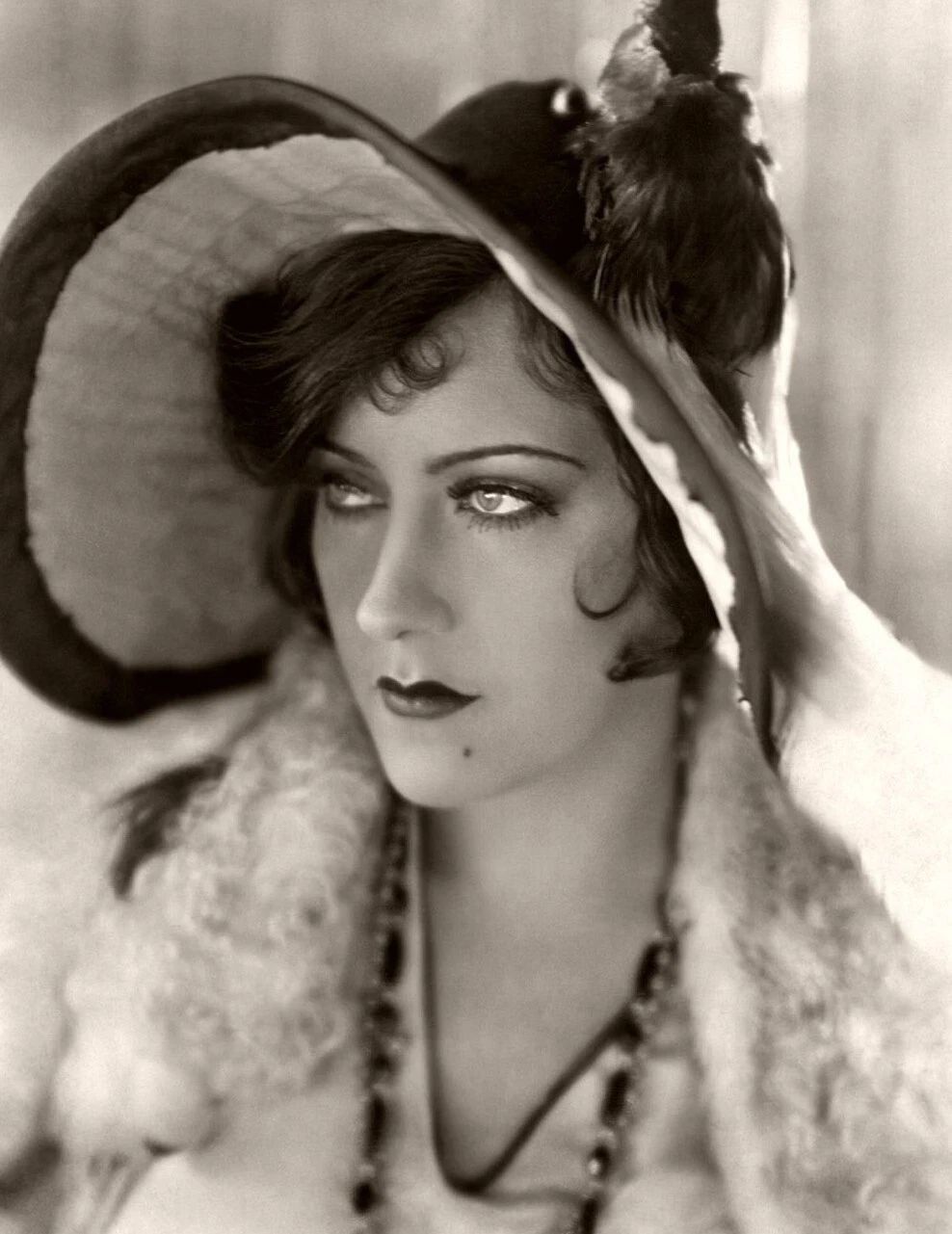 Silent Movie Star Gloria Swanson Vintage Portrait Picture Photo Print