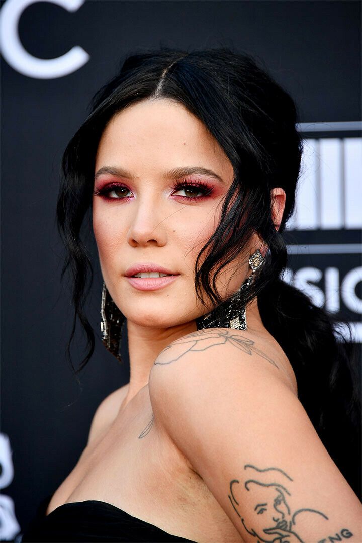 Singer Halsey Ashley Nicolette Frangipane Music Artist Jigsaw Puzzle