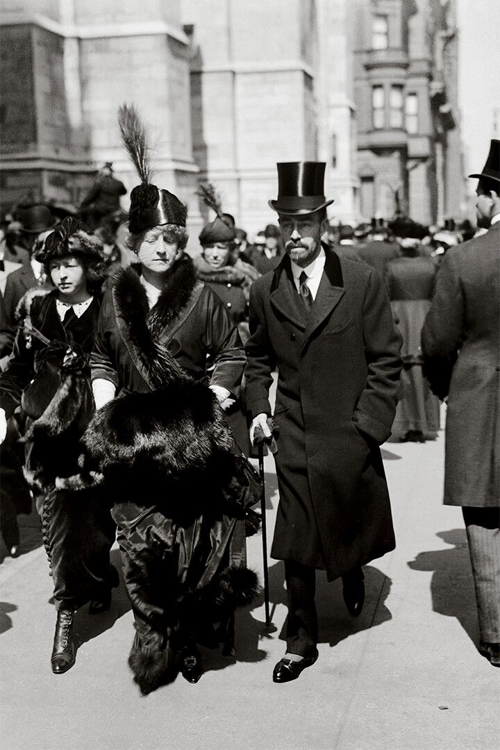Society On Fifth Avenue On Palm Sunday Jigsaw Puzzle