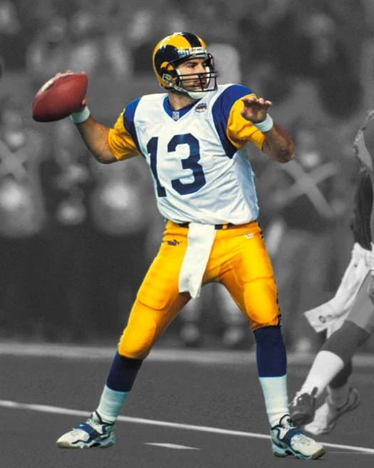 St Louis Rams Kurt Warner Glossy Photo Super Bowl Print Spotlight Poster