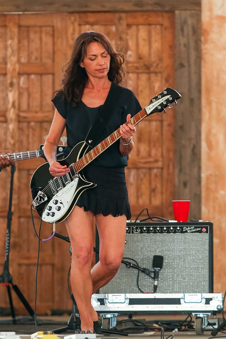 Susanna Hoffs 80S 90S Singer Musician Idol Jigsaw Puzzle