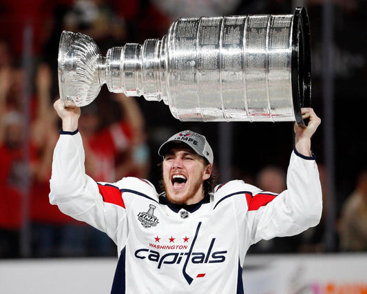 T.J. Oshie Photo Hockey Washington Capitals Picture Nhl With Stanley Cup