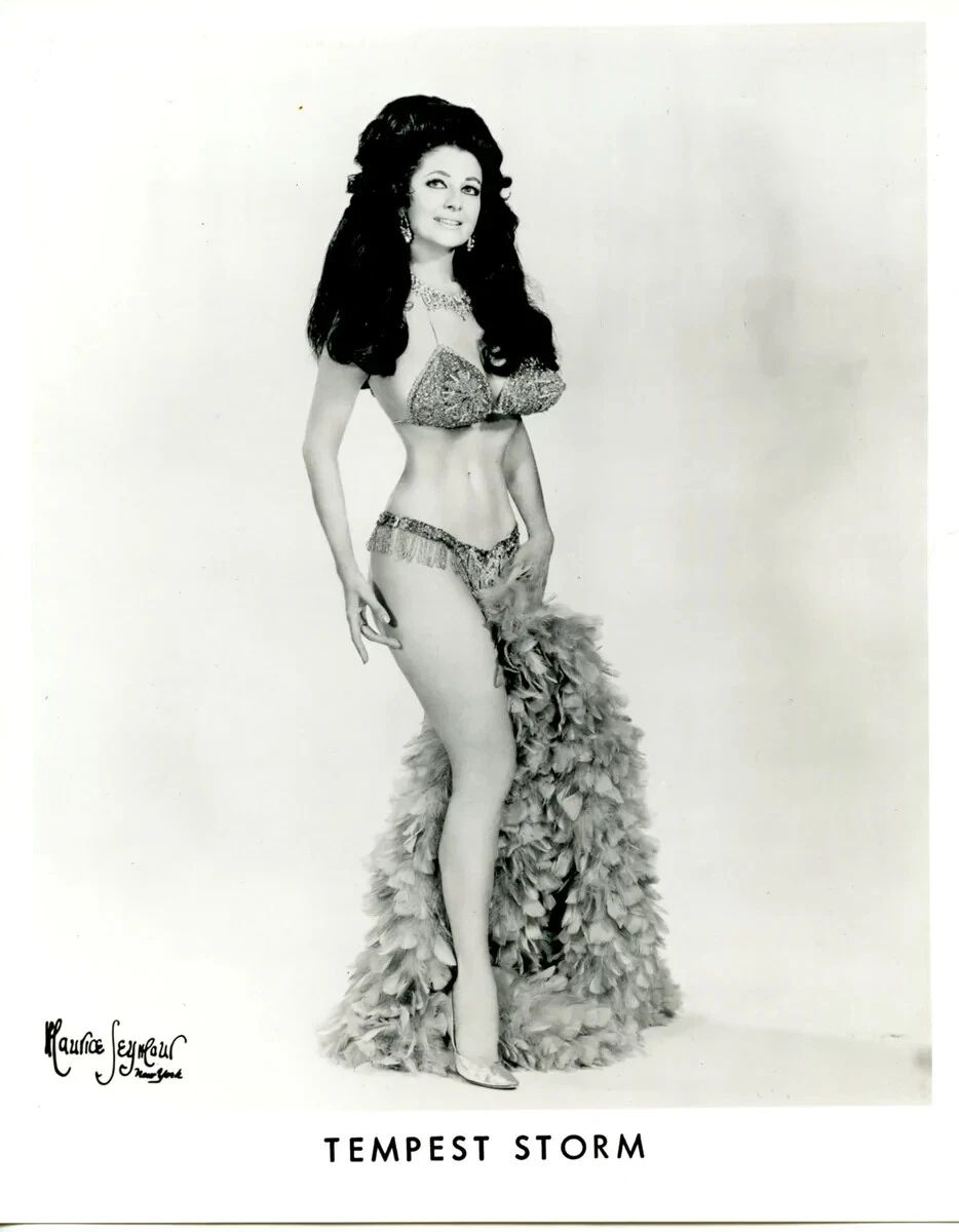 Tempest Storm Burlesque Facsimile Autographed Pin Up Photo Print 1
