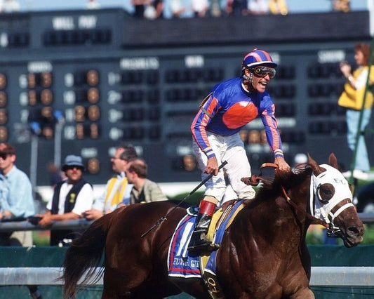 Thunder Gulch Keychain Horse Racing Picture Win Action