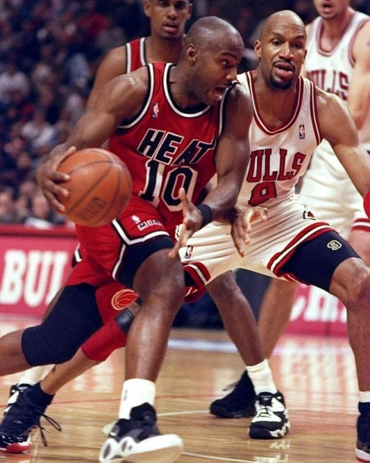 Tim Hardaway Photo Miami Heat Basketball Nba Vs Bulls