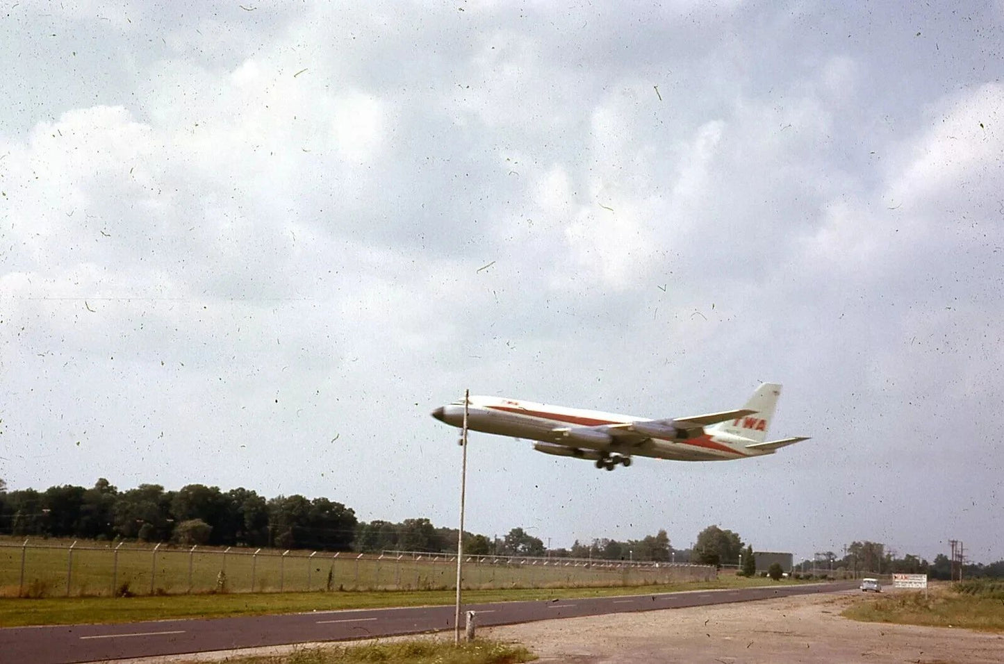 Twa Trans World Airlines Cv 880 Dayton Ohio Airport Retro Picture Magnet