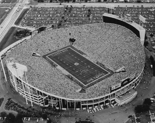 Tampa Bay Buccaneers Tampa Stadium Glossy Photo 'The Big Sombrero' Poster