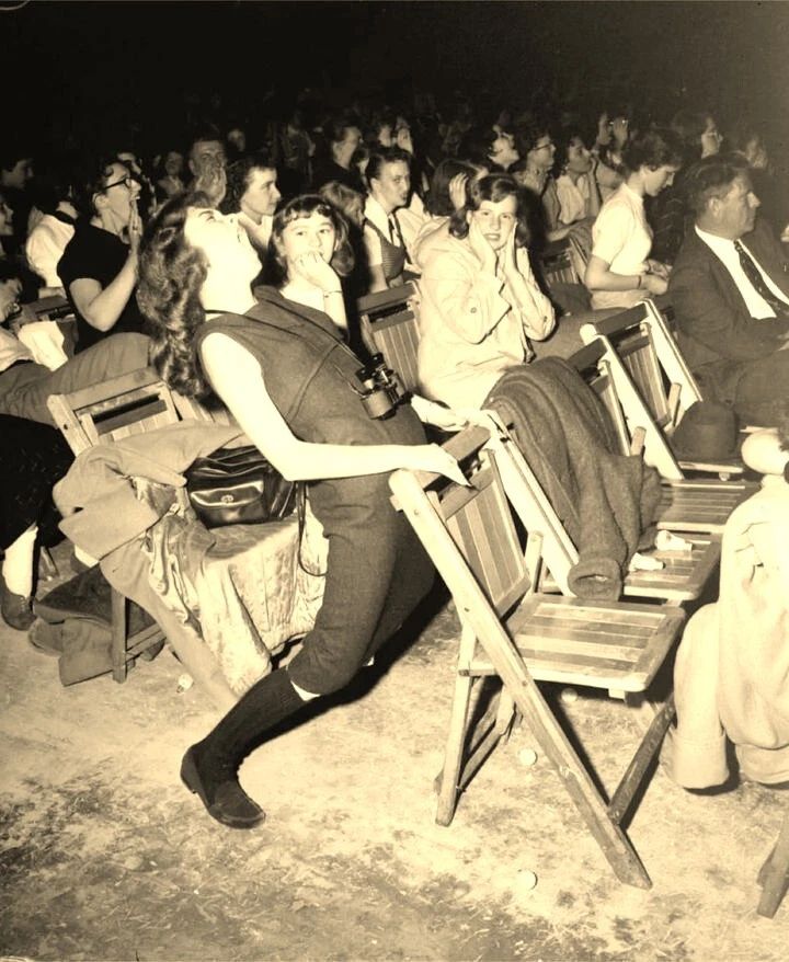Teenagers At Elvis Presley Concert 1957 Retro Classic Picture Keychain 8.5 X11