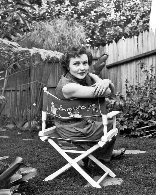 Television Actress Betty White Glossy Magnet Date With The Angels Print