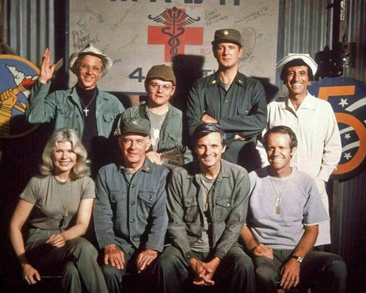 Television Tv Show Mash Glossy Keychain Alan Alda Loretta Swit Keychain