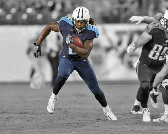 Tennessee Titans Derrick Henry Glossy Photo Spotlight Print Poster