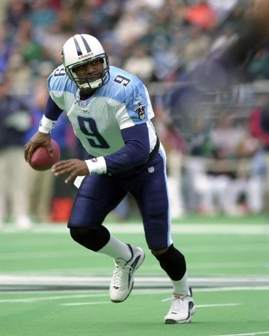 Tennessee Titans Steve Mcnair Glossy Keychain Football Keychain 1
