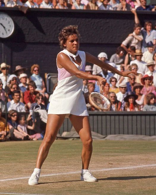 Tennis Legend Evonne Goolagong Cawley Glossy Photo Print Poster 1