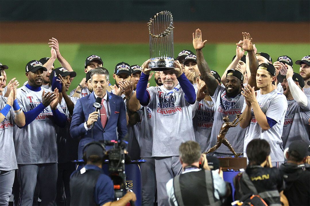 Texas 2023 Baseball Champions Lifting Trophy Jigsaw Puzzle